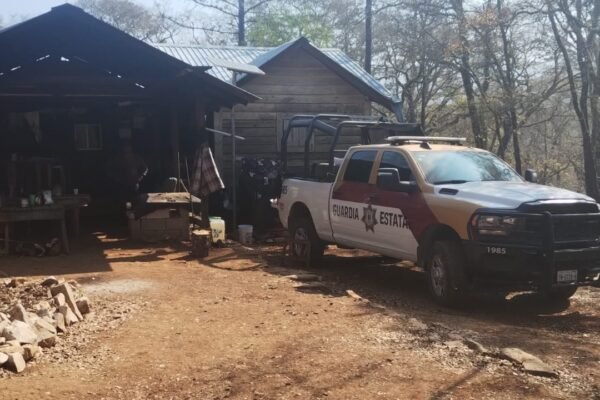 Combate Guardia Estatal incendio en Biósfera El Cielo